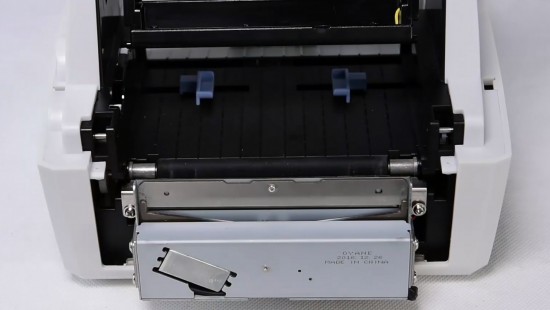 Viivakooditulostimet automaattisella leikkurilla: Tehokas leikkaus tehostaa tuotantoa